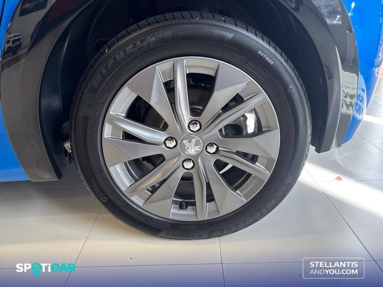 Foto Peugeot 208 11