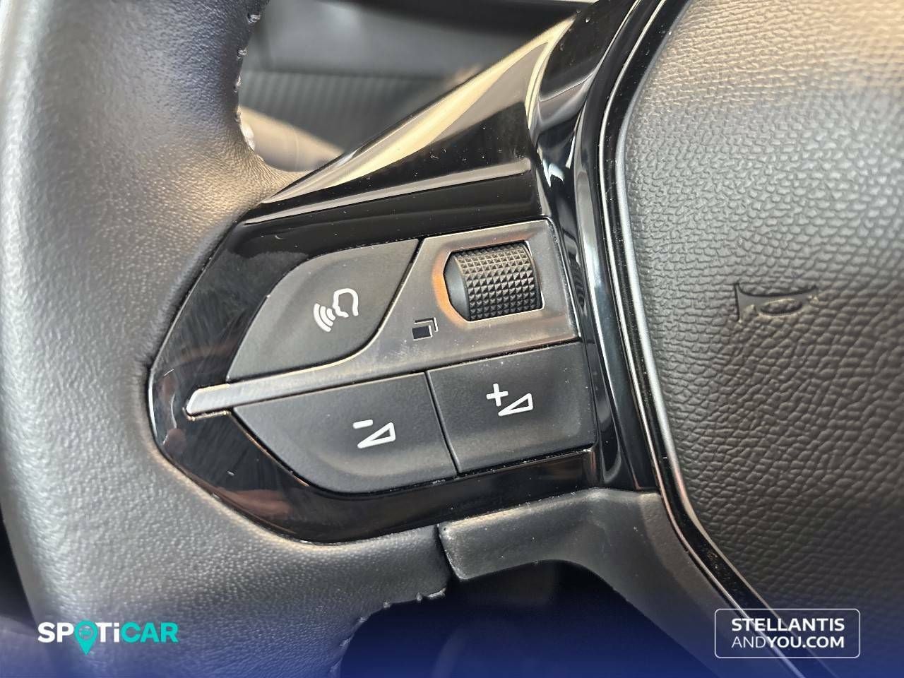 Foto Peugeot 208 13