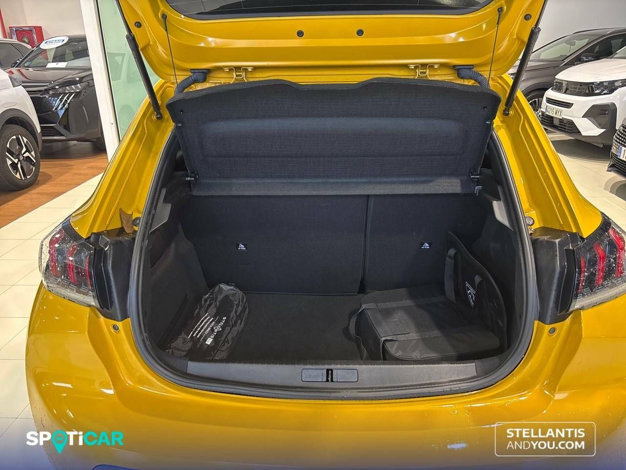 Foto Peugeot 208 6