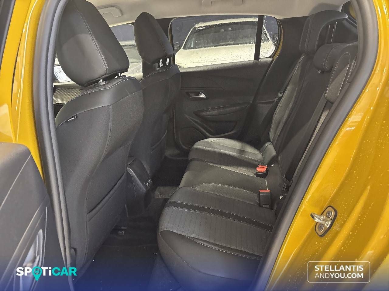 Foto Peugeot 208 10