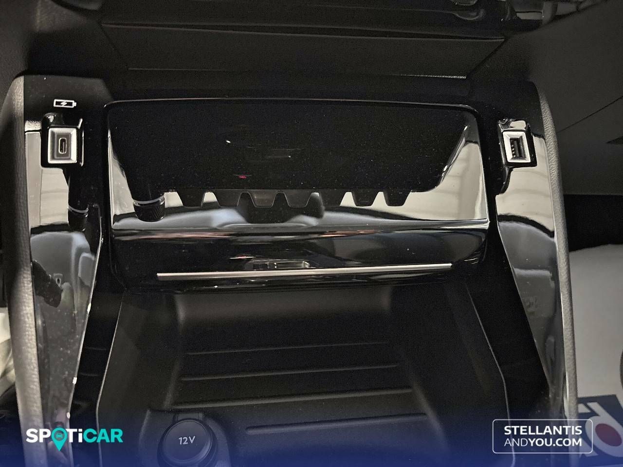 Foto Peugeot 208 24