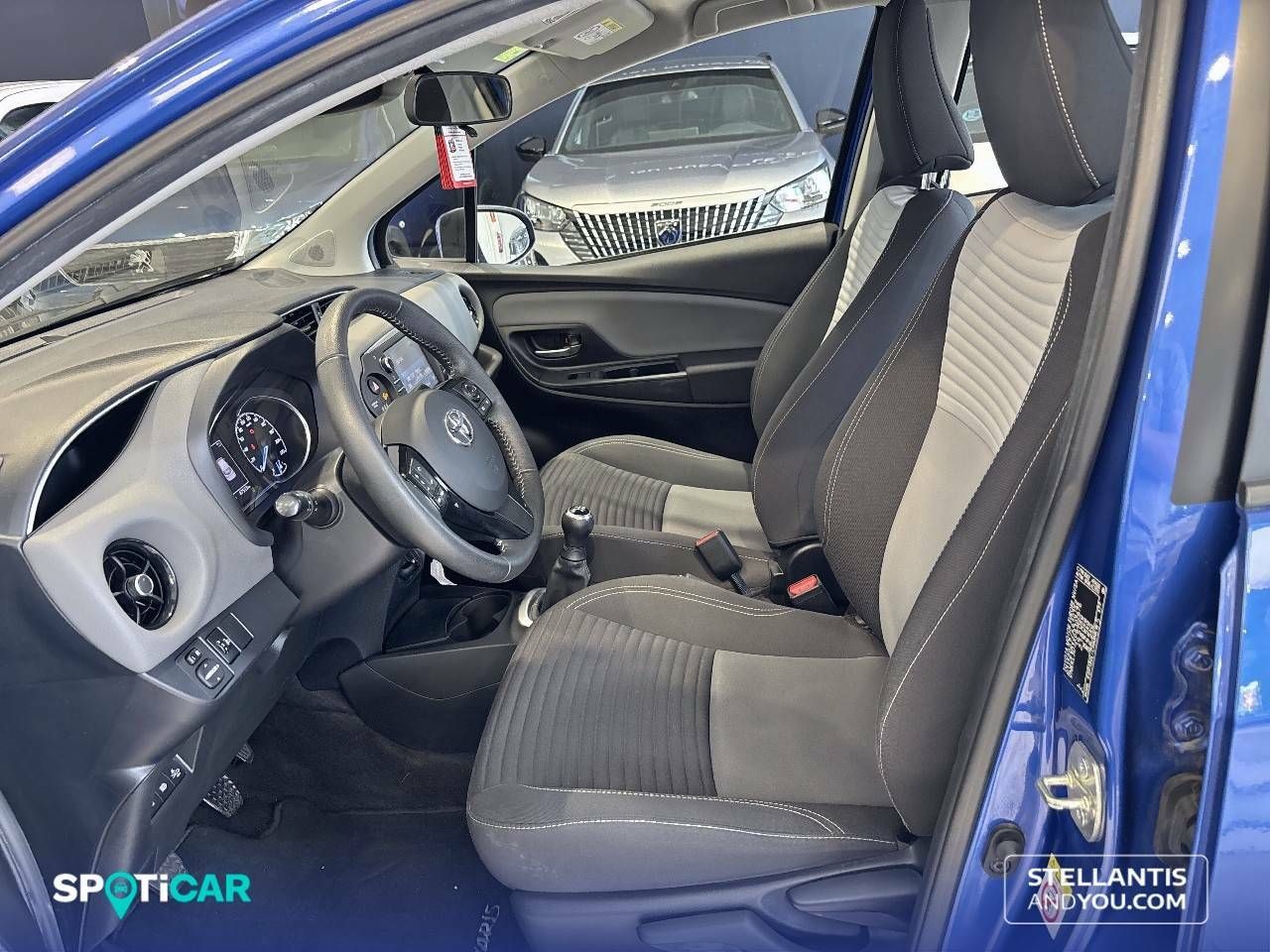 Foto Toyota Yaris 9