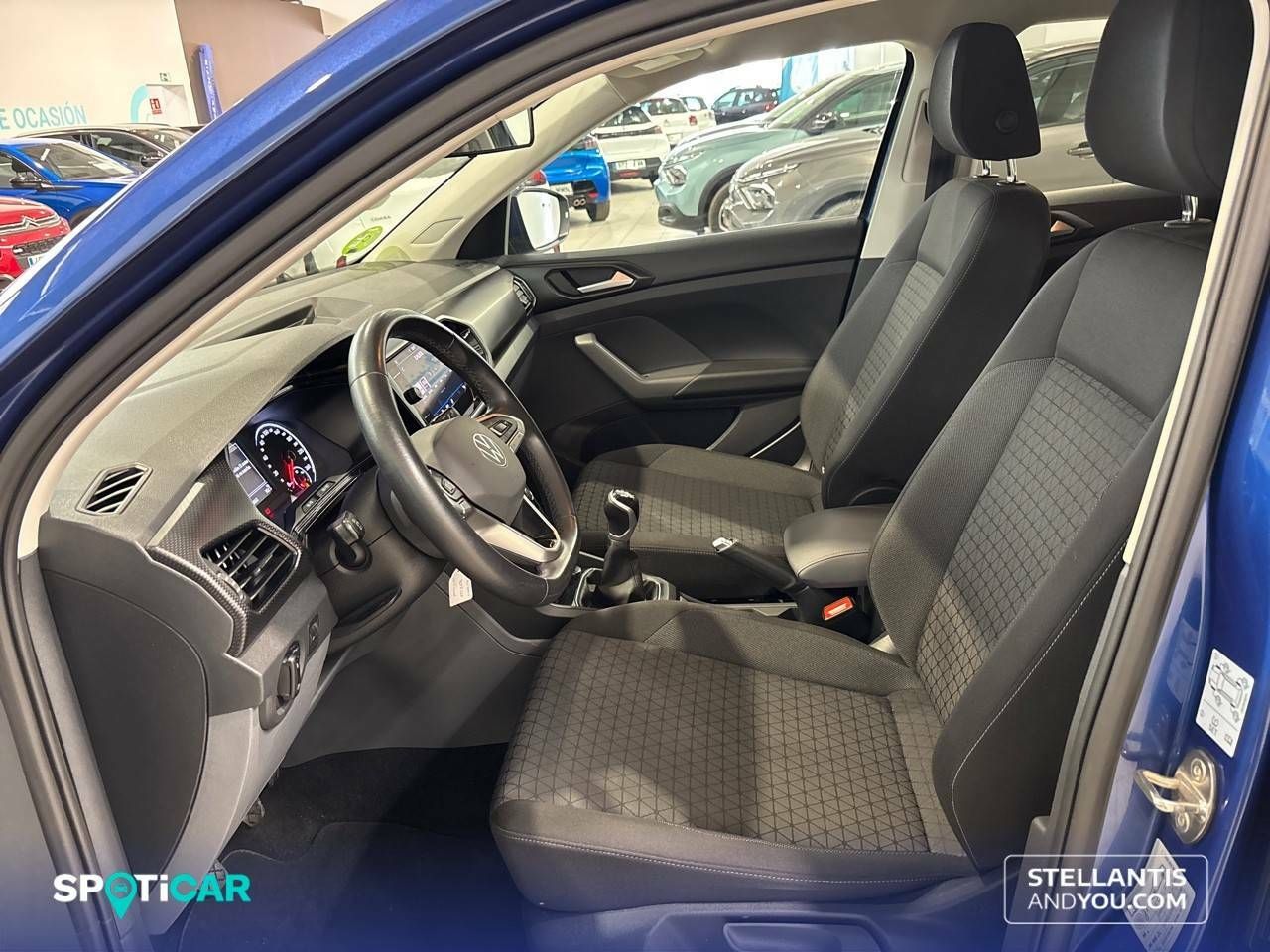 Foto Volkswagen T-Cross 9