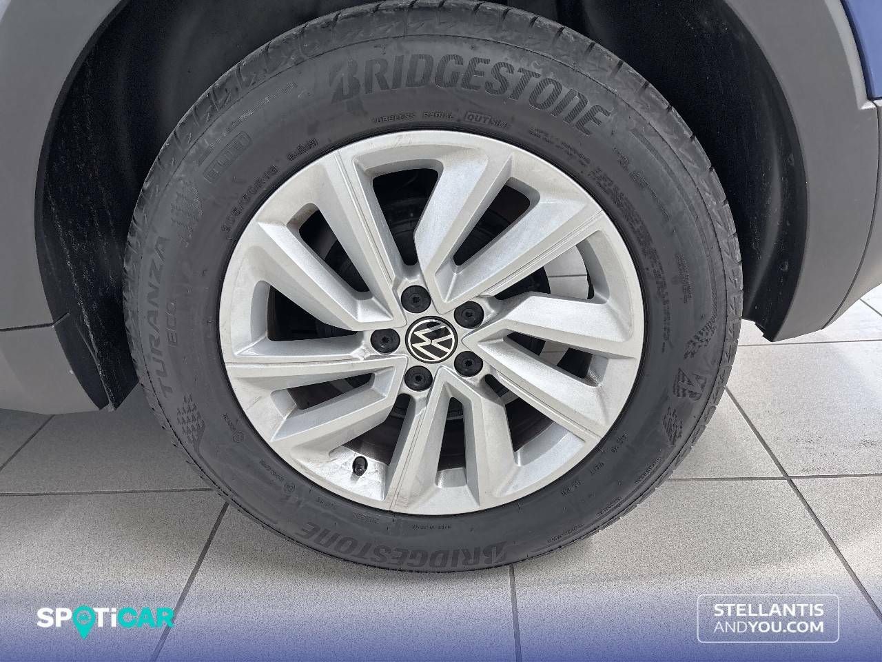 Foto Volkswagen T-Cross 11