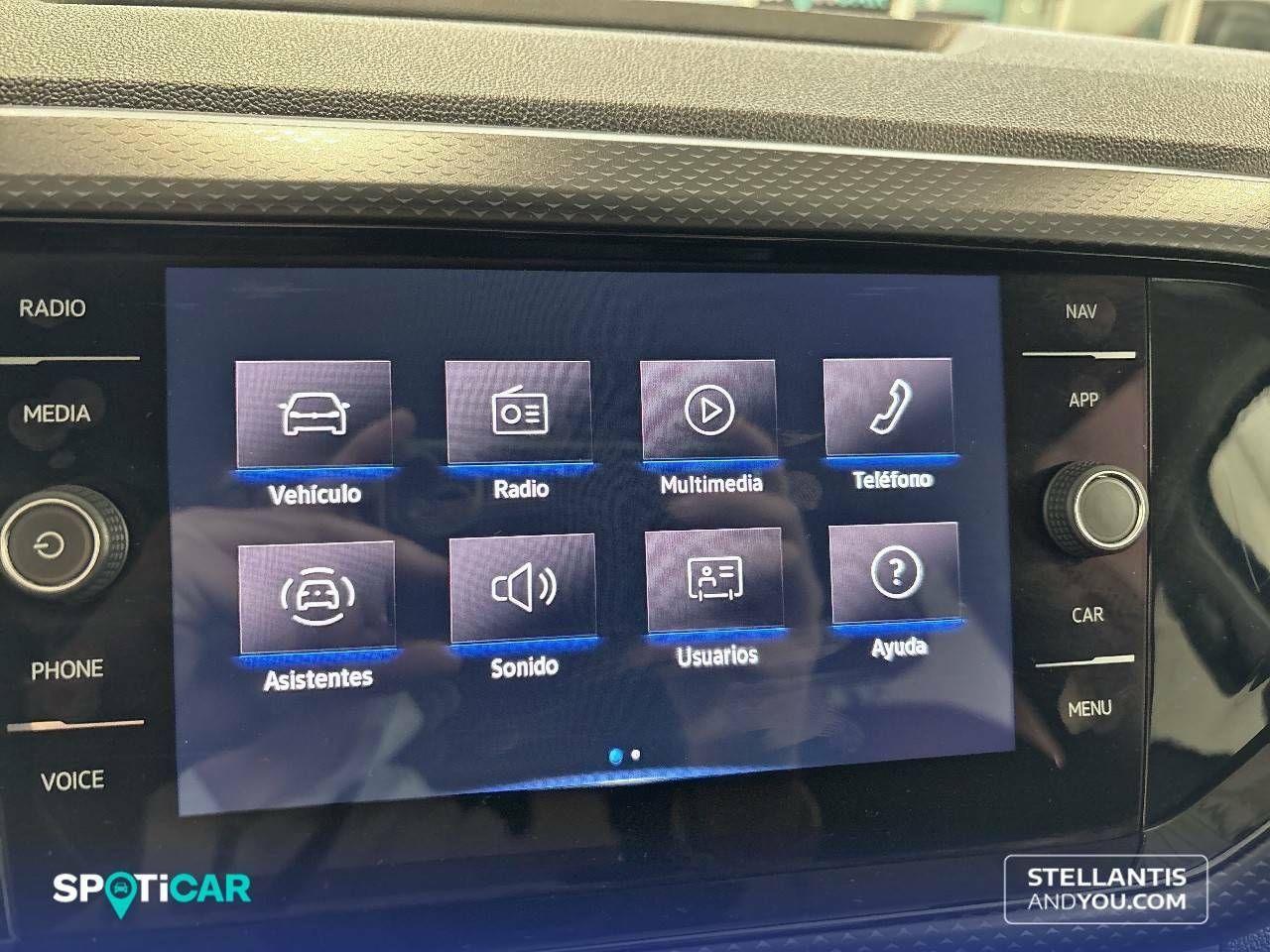 Foto Volkswagen T-Cross 17