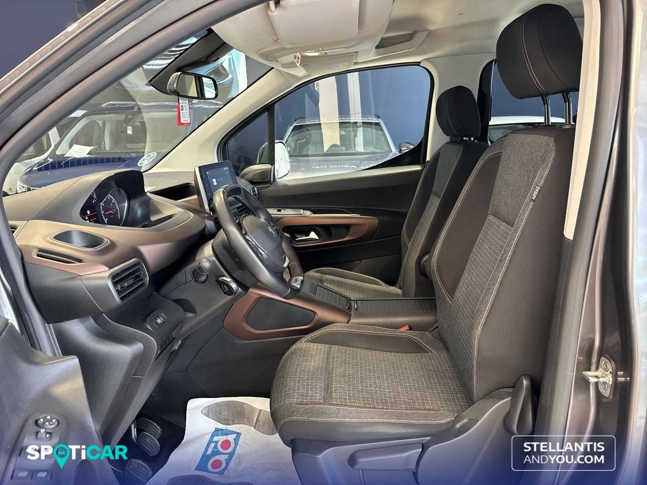 Foto Peugeot Rifter 9