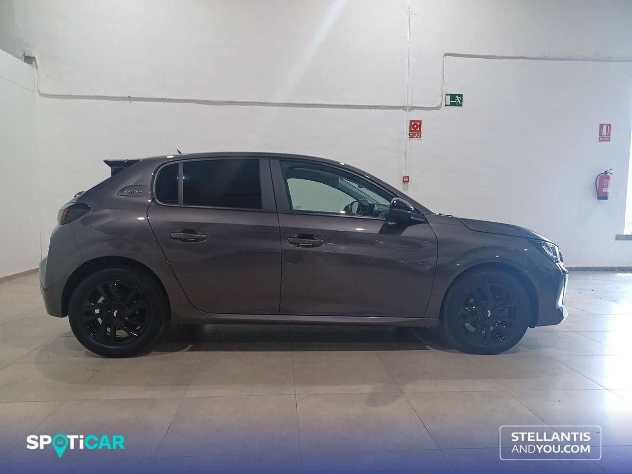 Foto Peugeot 208 4