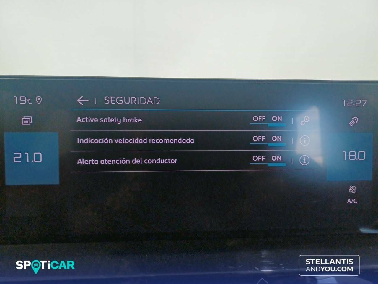 Foto Citroën C4 23