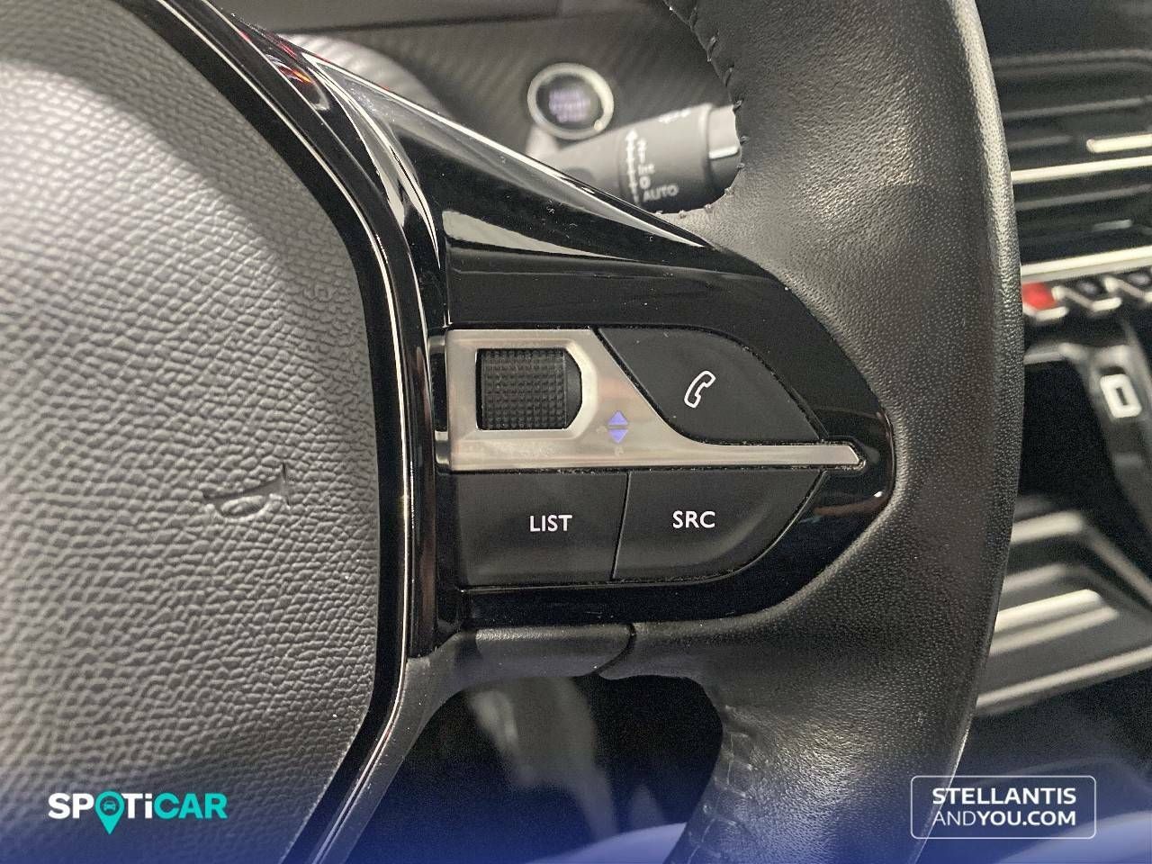 Foto Peugeot 2008 23