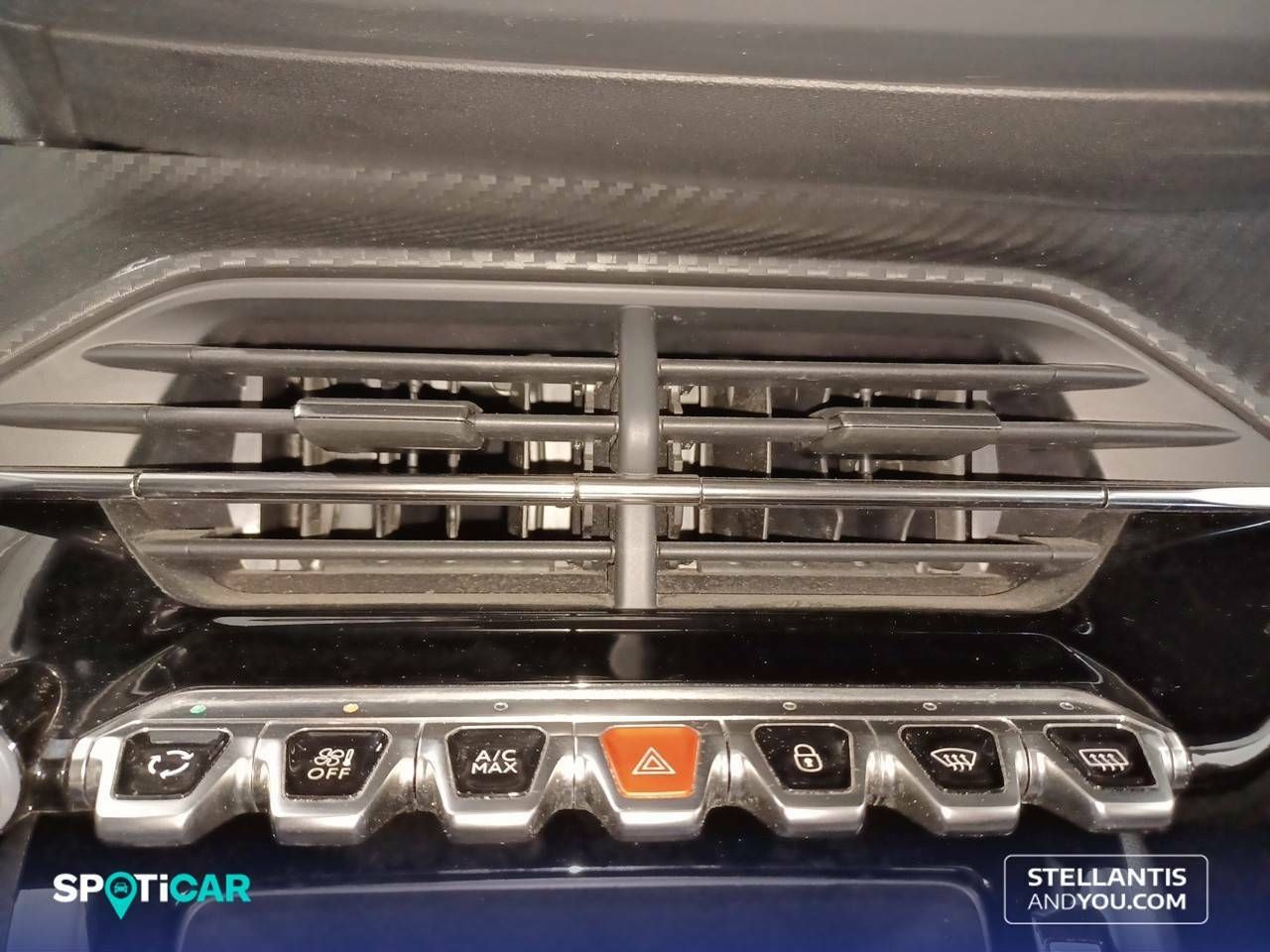 Foto Peugeot 208 18