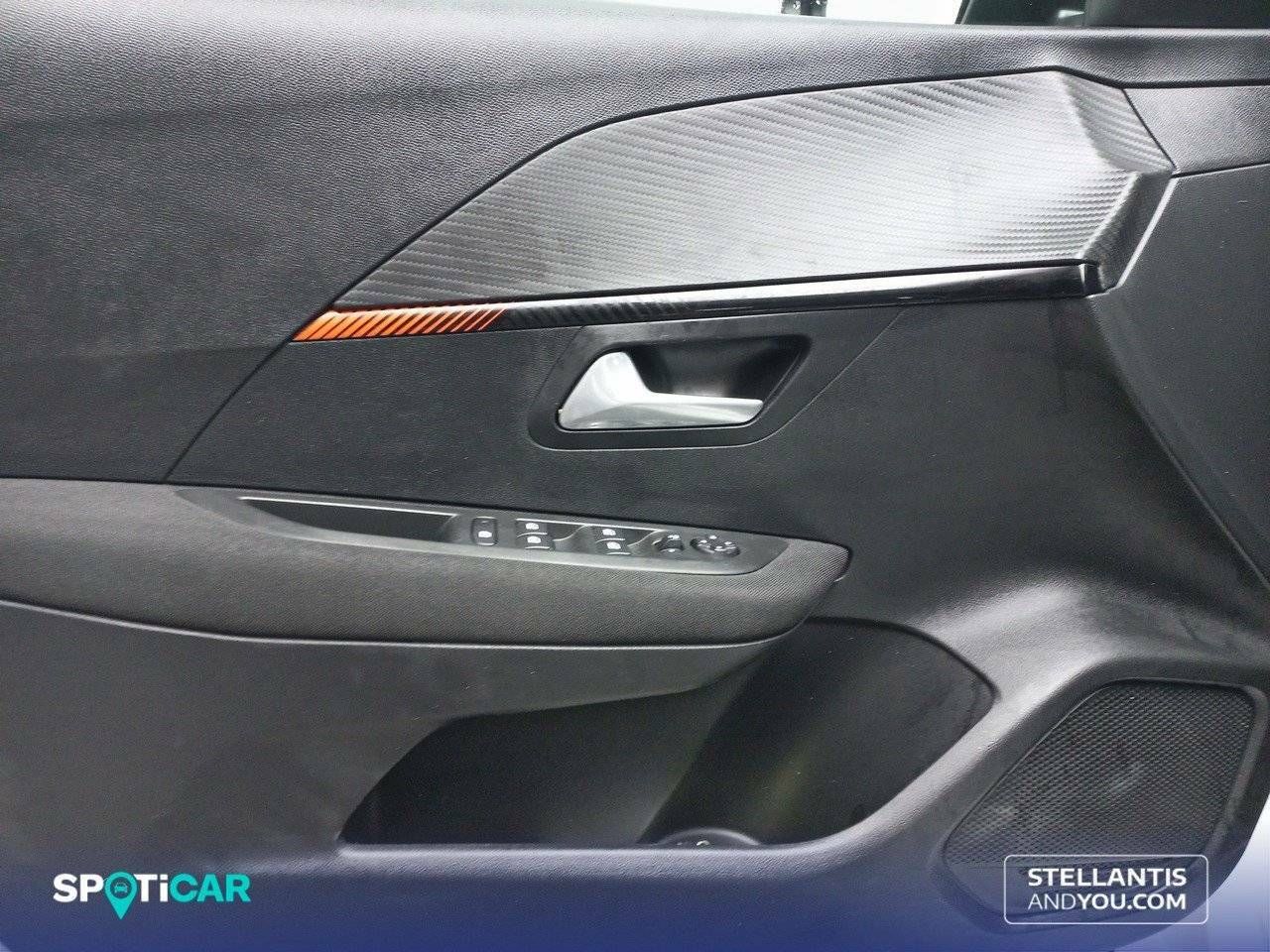 Foto Peugeot 208 25
