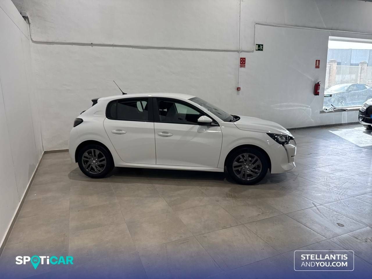 Foto Peugeot 208 4