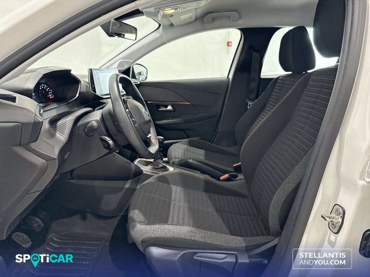 Foto Peugeot 208 9