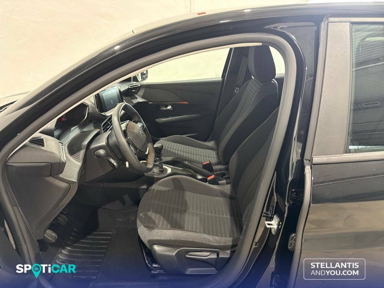 Foto Peugeot 208 9
