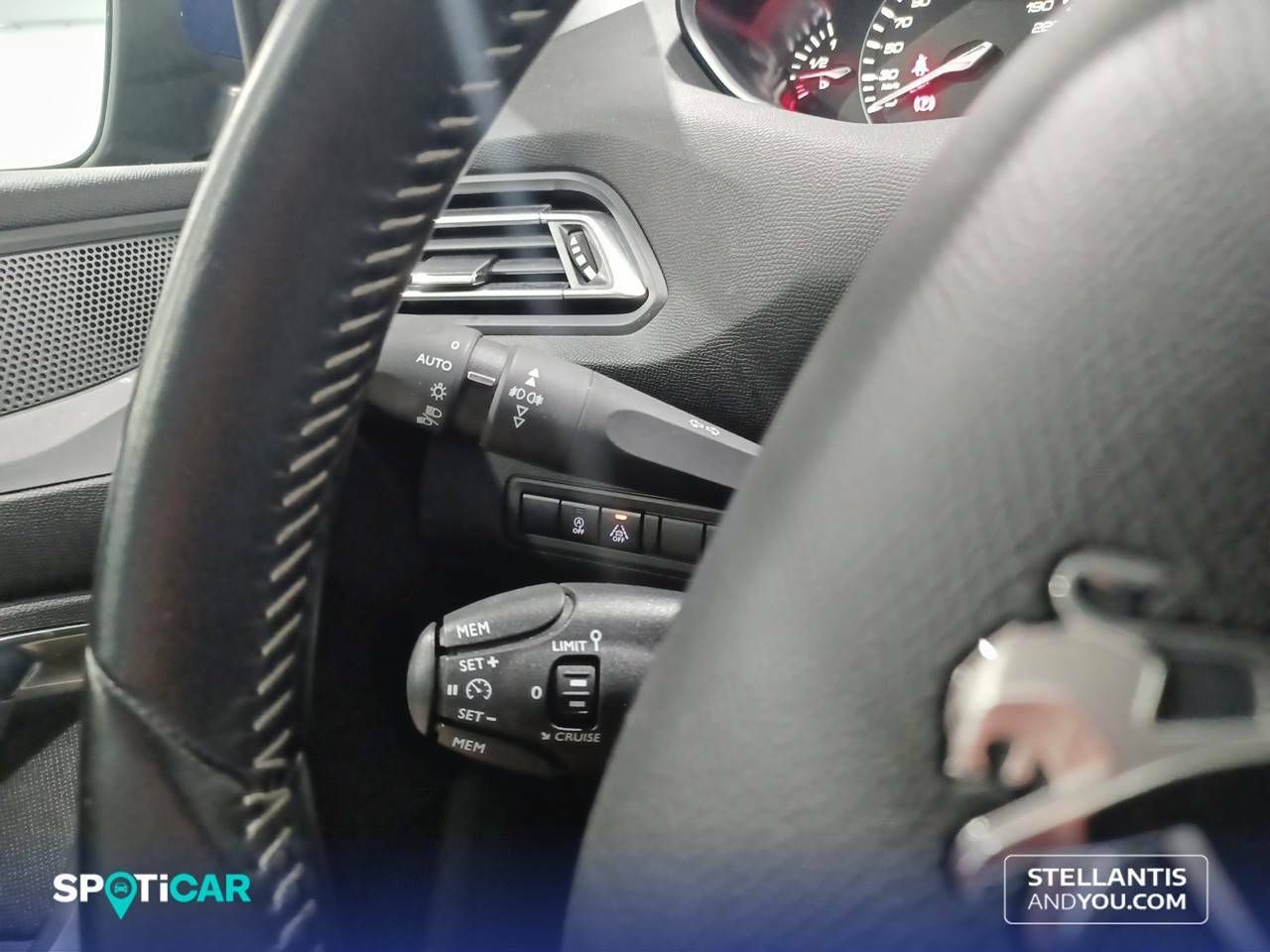 Foto Peugeot 308 14