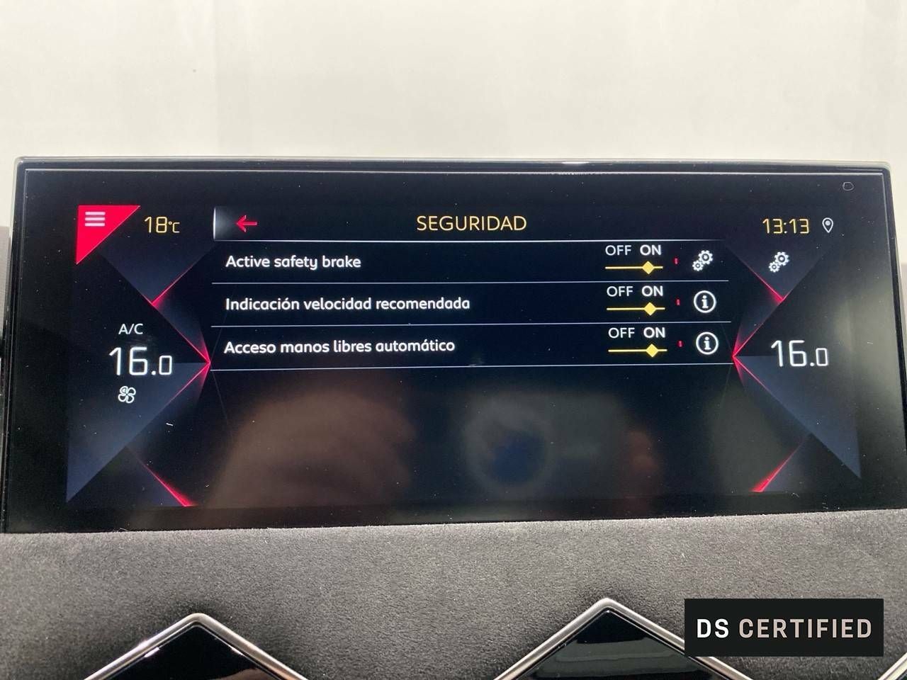 Foto DS Automobiles DS 3 23