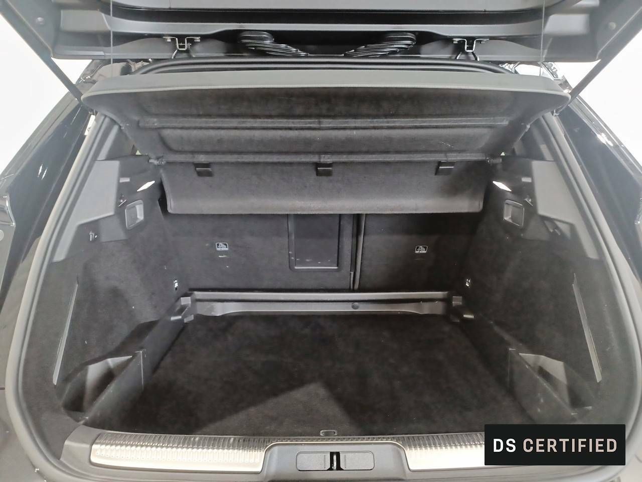 Foto DS Automobiles DS 7 6