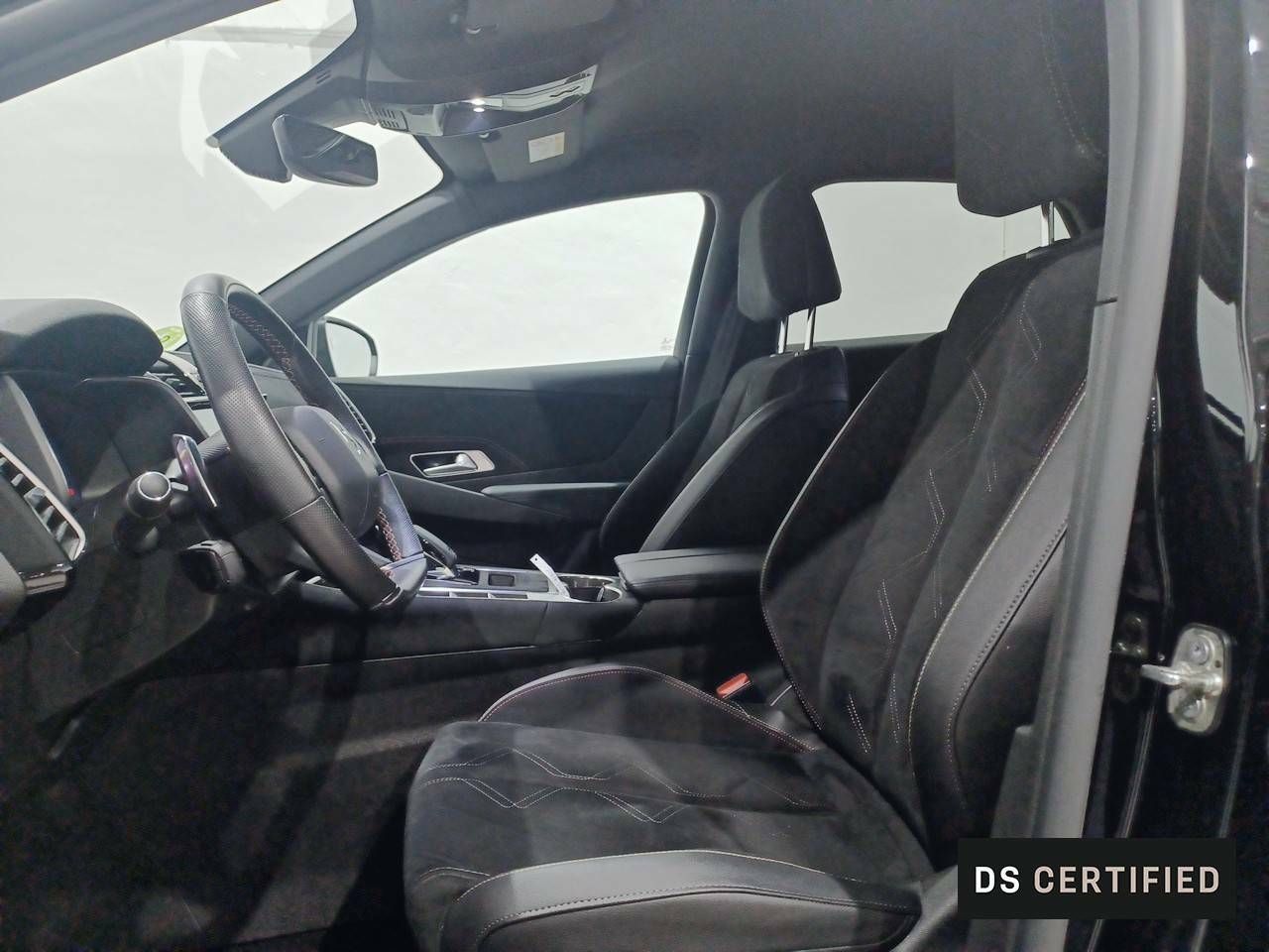 Foto DS Automobiles DS 7 9
