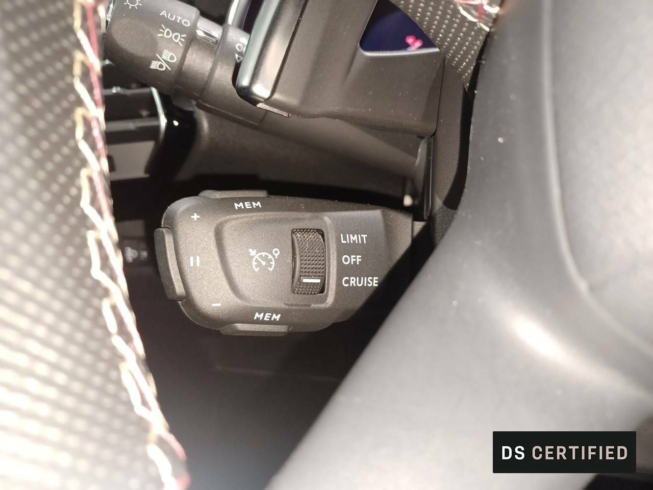Foto DS Automobiles DS 7 14