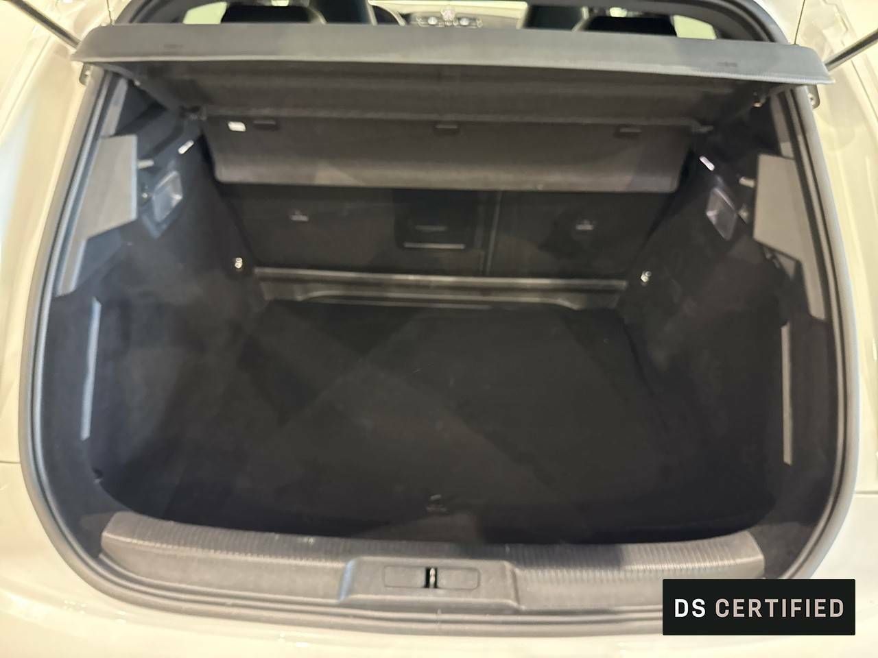 Foto DS Automobiles DS 7 6