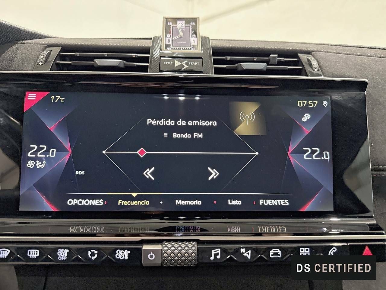 Foto DS Automobiles DS 7 15