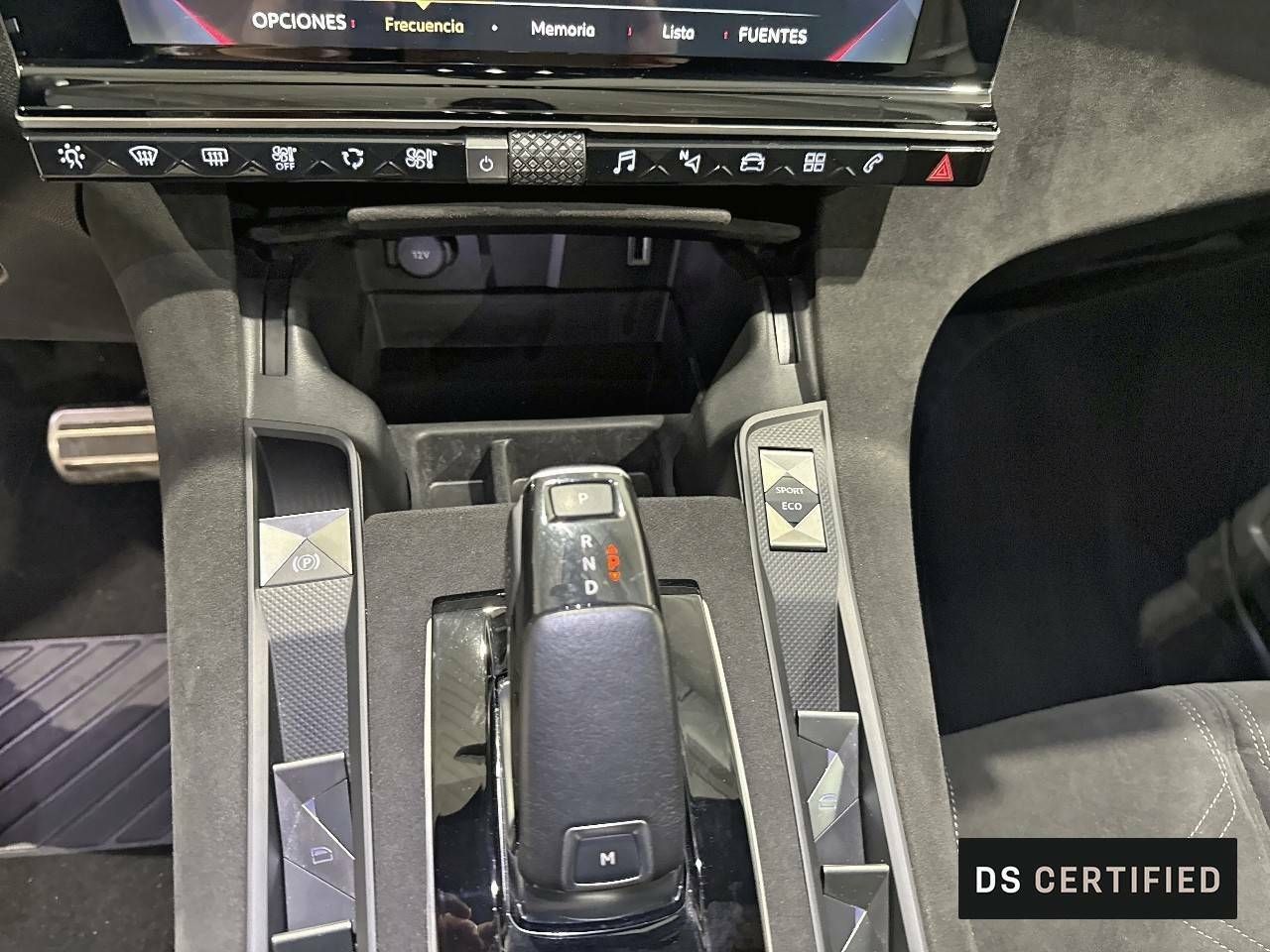Foto DS Automobiles DS 7 18