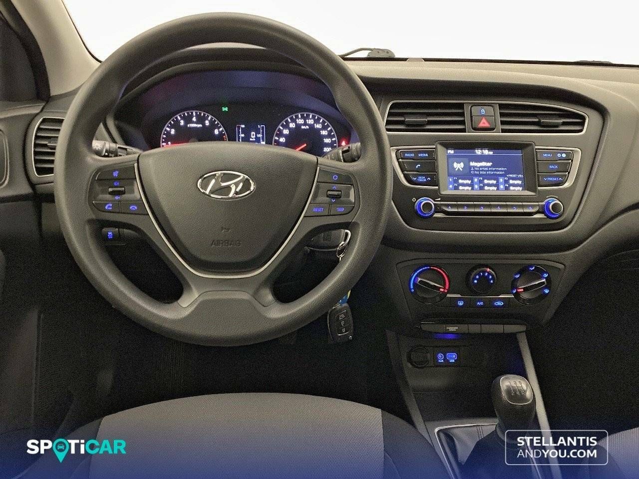 Foto Hyundai i20 25