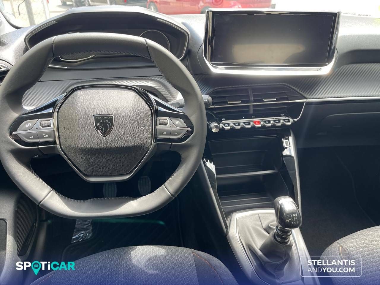 Foto Peugeot 208 8