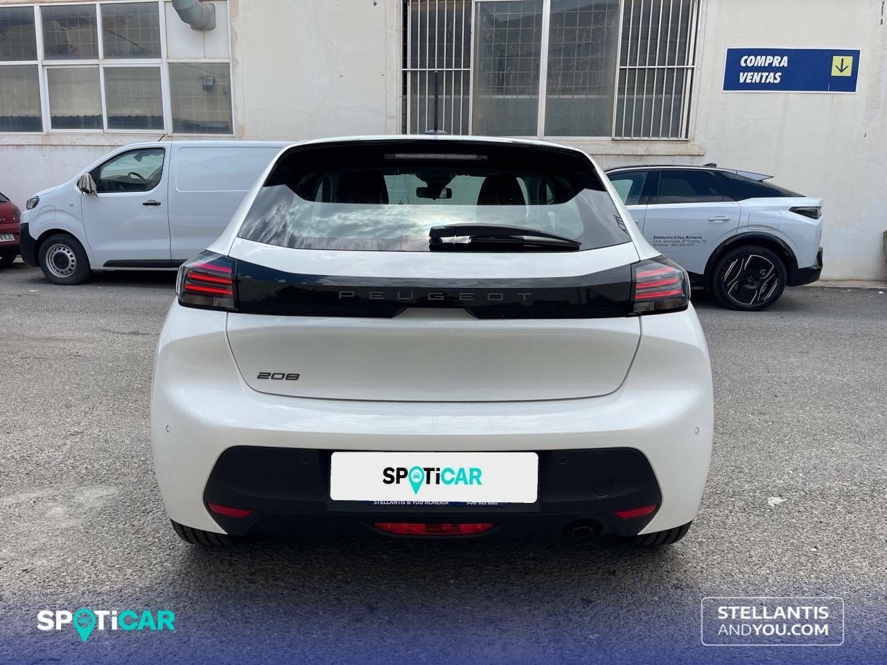 Foto Peugeot 208 5