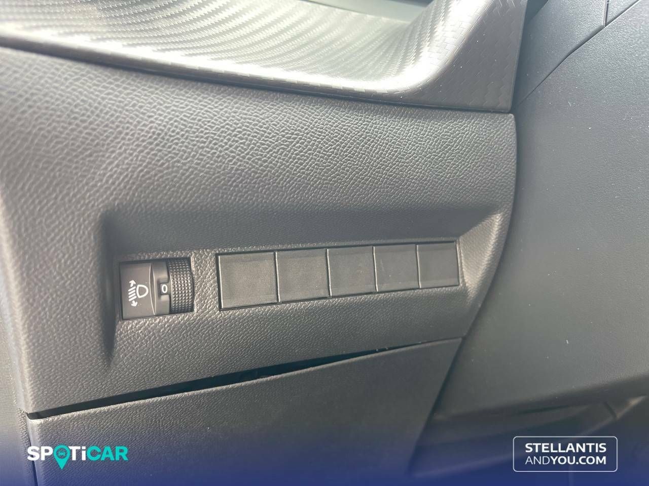 Foto Peugeot 208 20