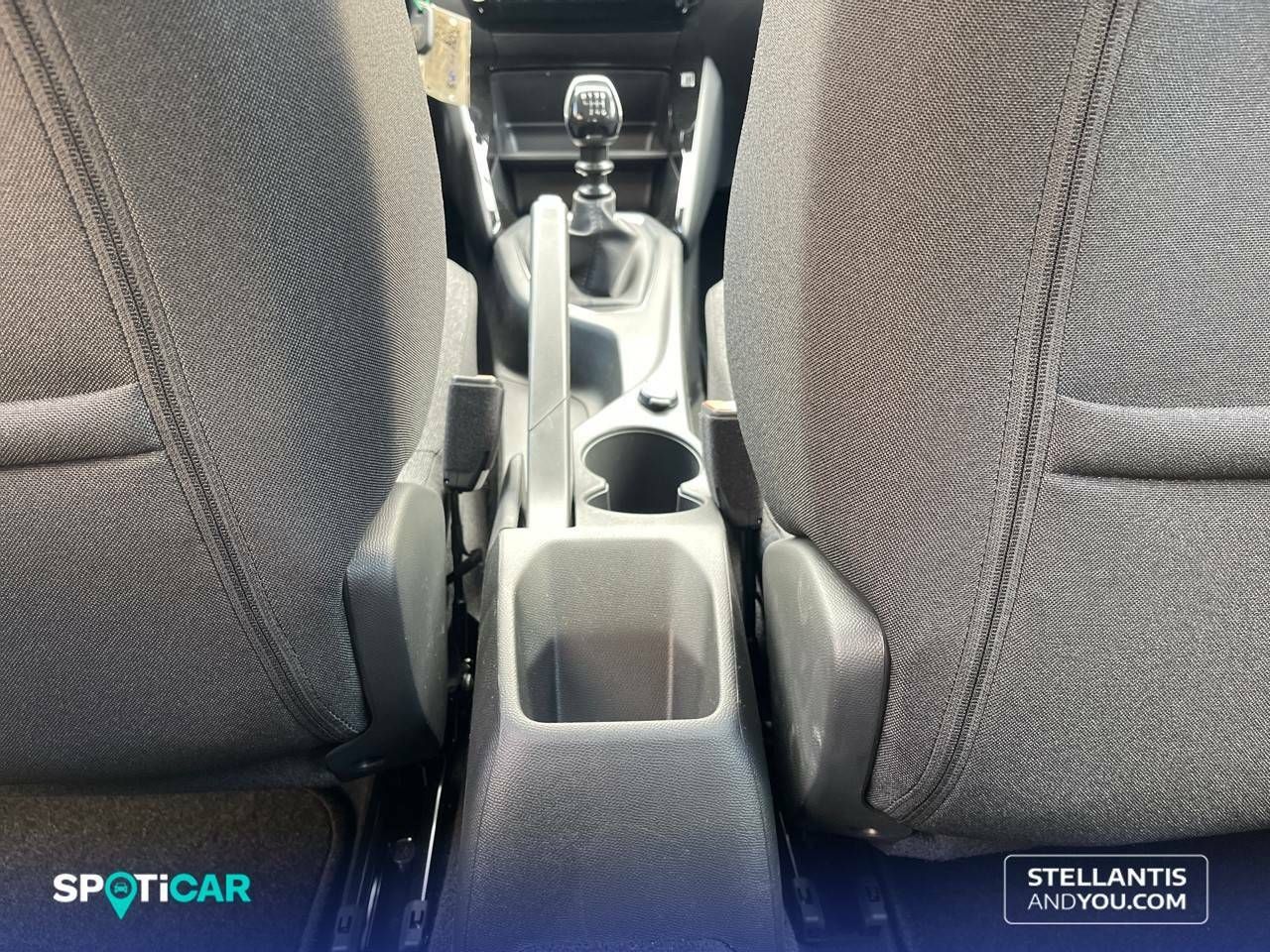 Foto Peugeot 208 22
