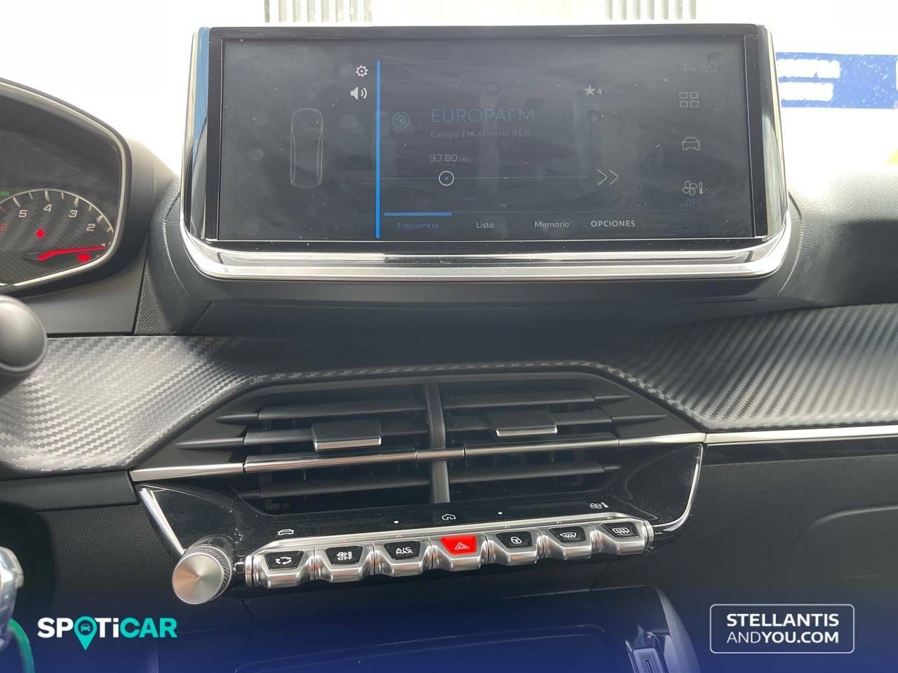 Foto Peugeot 208 25