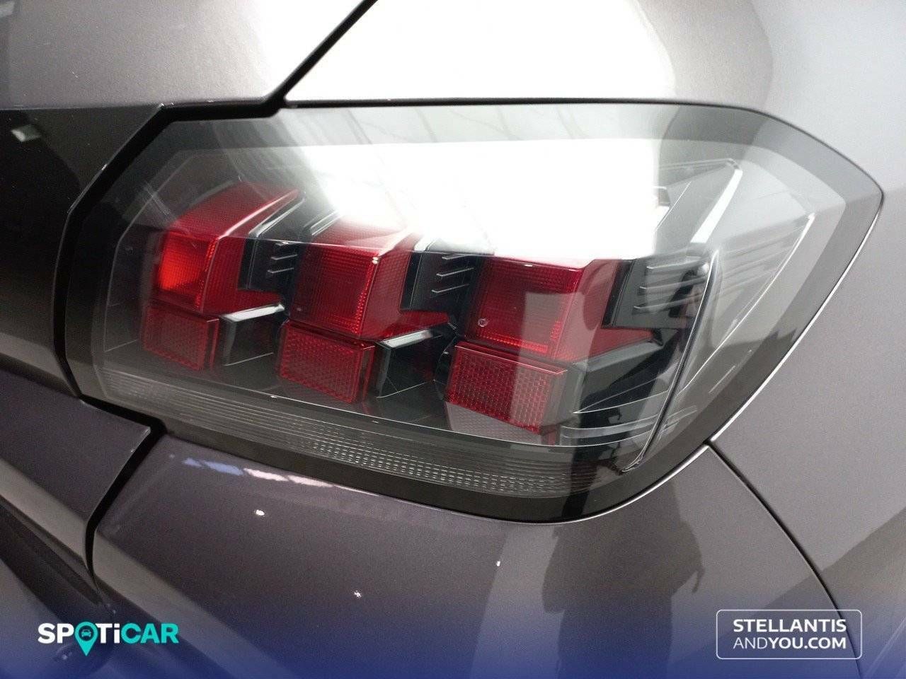 Foto Peugeot 208 24
