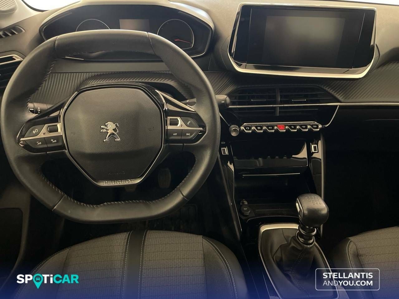 Foto Peugeot 208 8