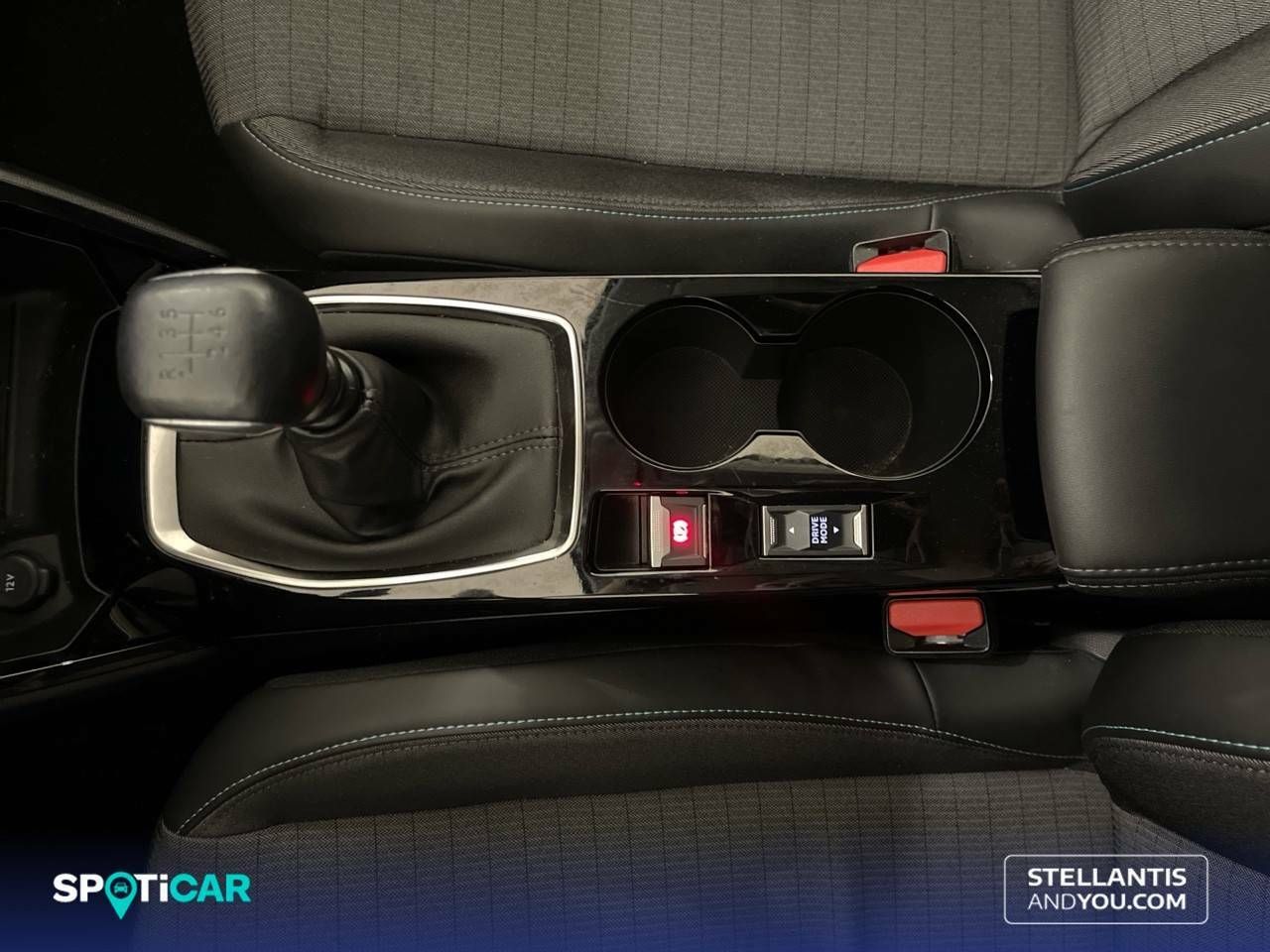 Foto Peugeot 208 20