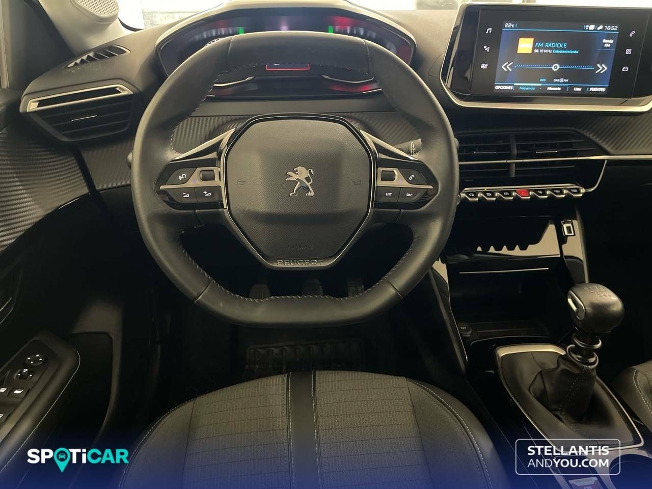 Foto Peugeot 208 23