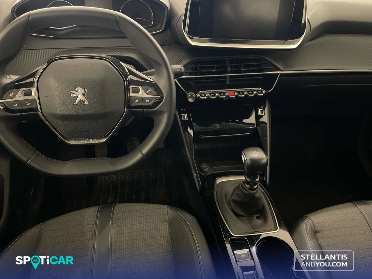 Foto Peugeot 208 8