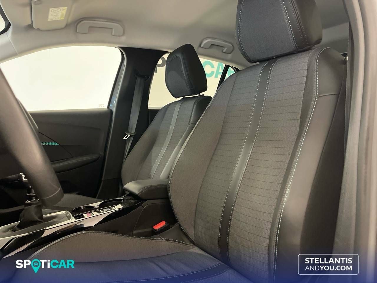 Foto Peugeot 208 9