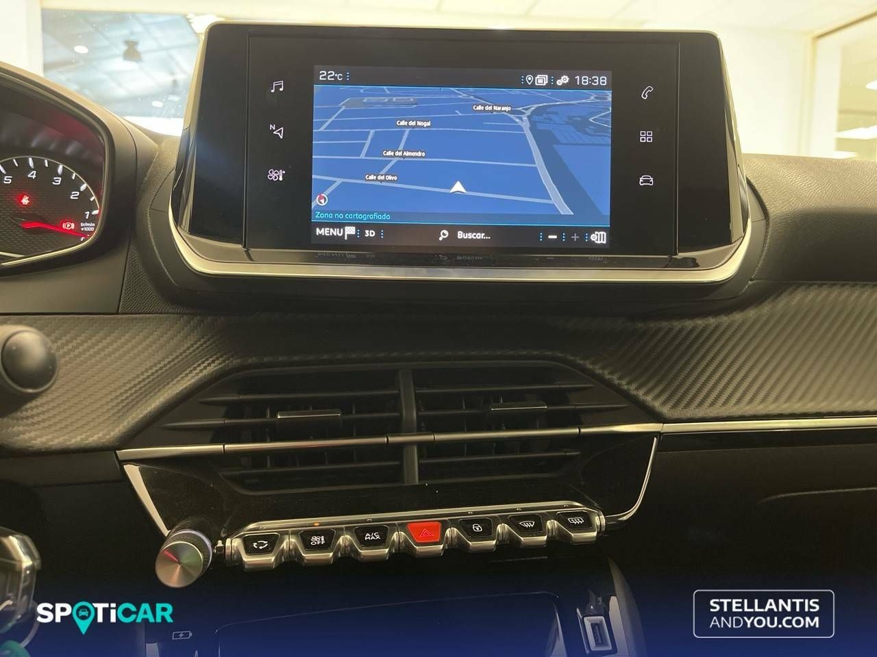 Foto Peugeot 208 16