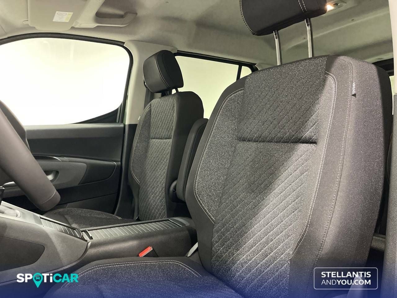 Foto Peugeot Rifter 9