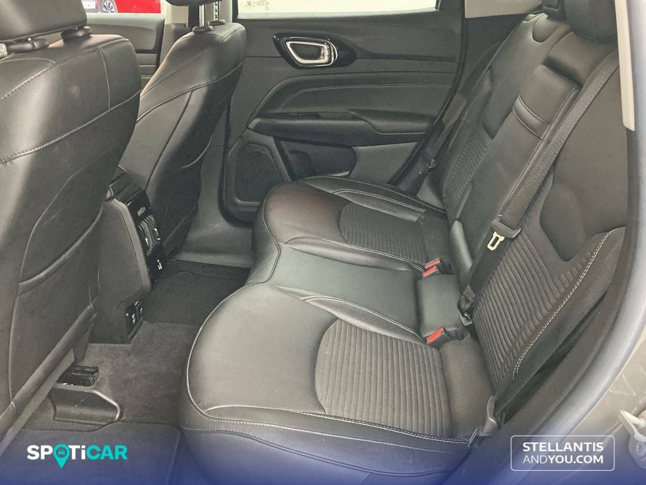 Foto Jeep Compass 10
