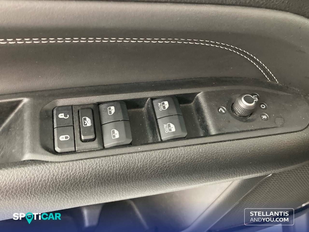 Foto Jeep Compass 12