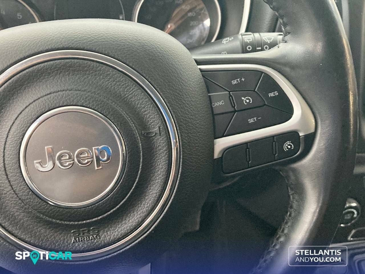 Foto Jeep Compass 16