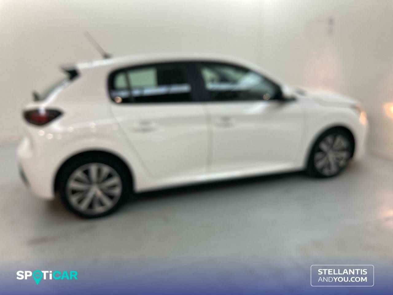 Foto Peugeot 208 4