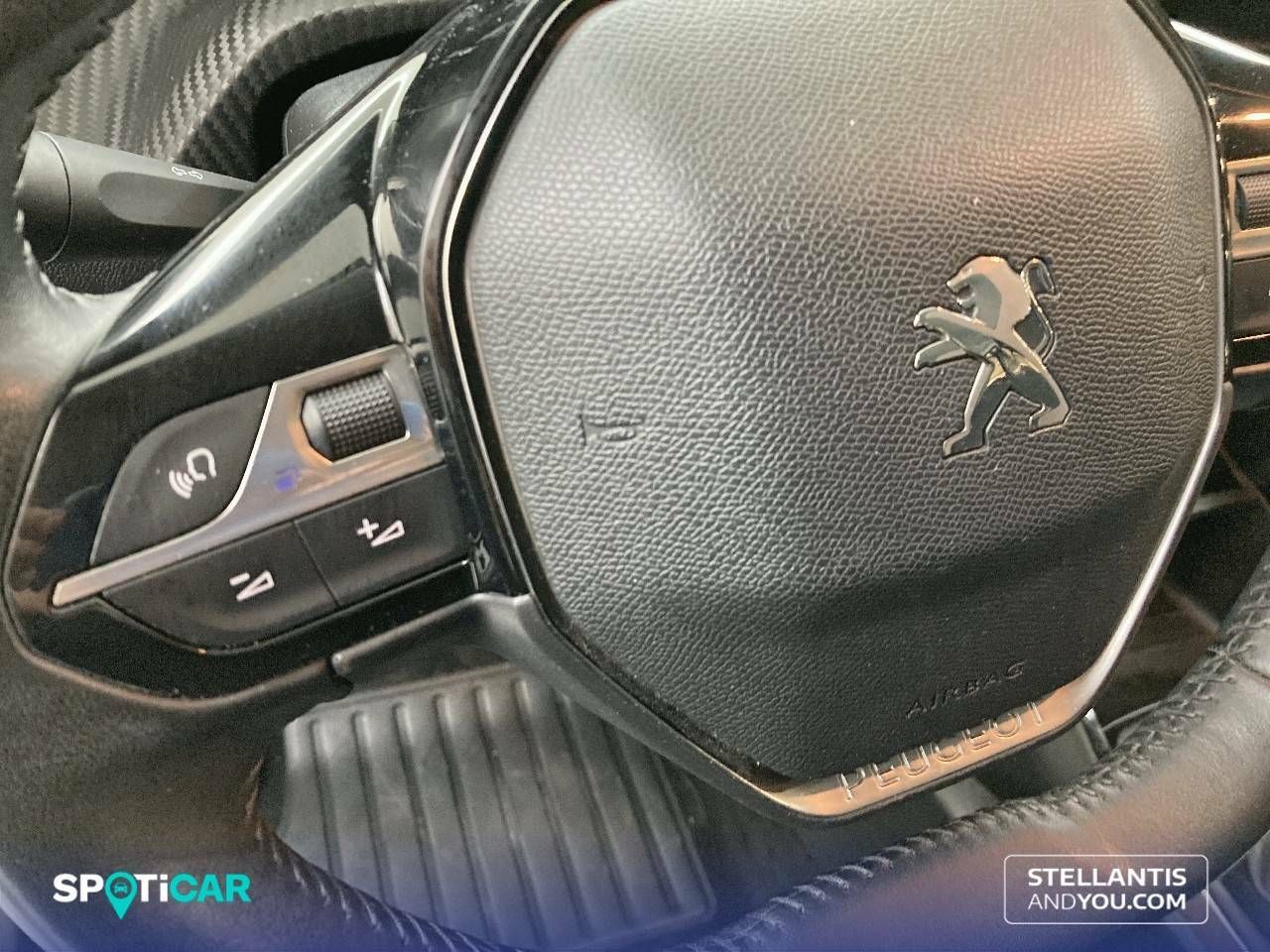 Foto Peugeot 208 15