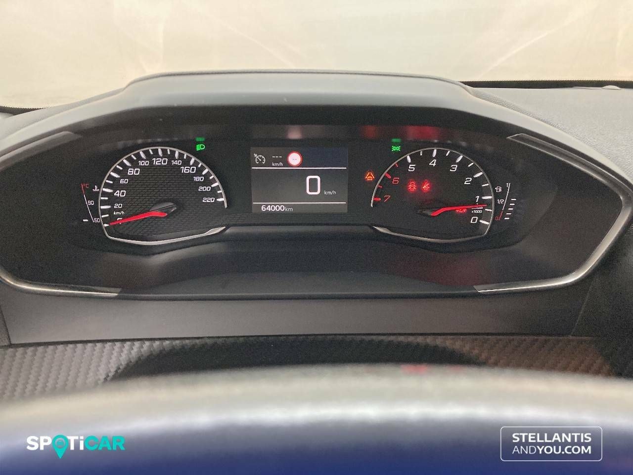 Foto Peugeot 208 17