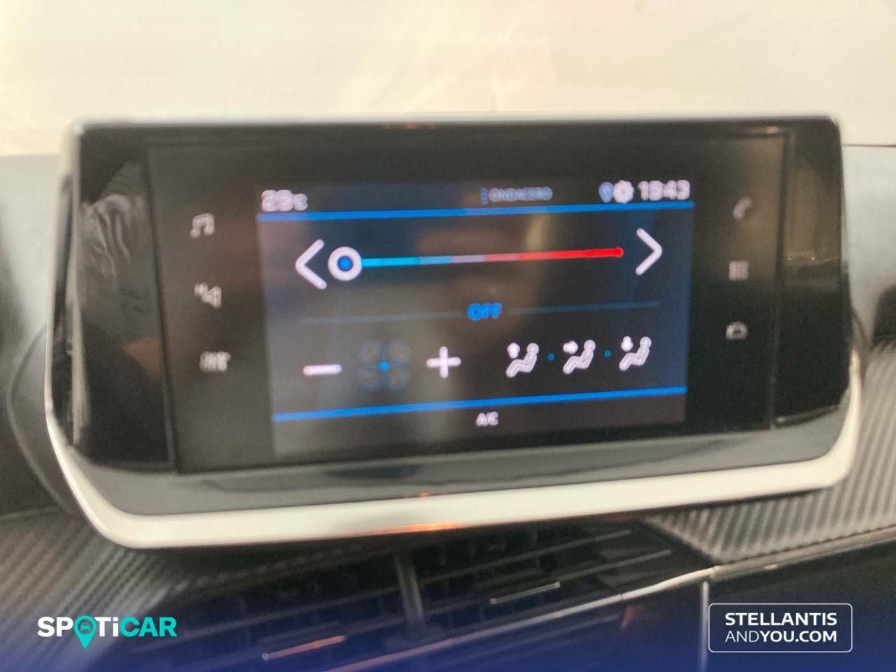 Foto Peugeot 208 18