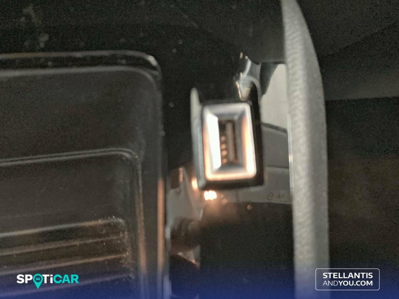 Foto Peugeot 208 22