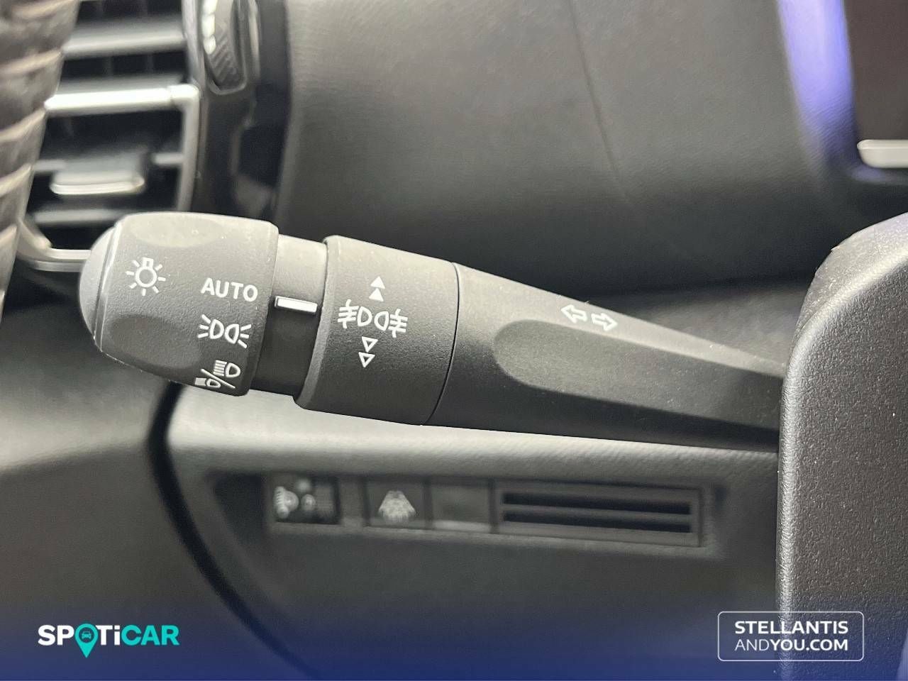 Foto Citroën C4 23