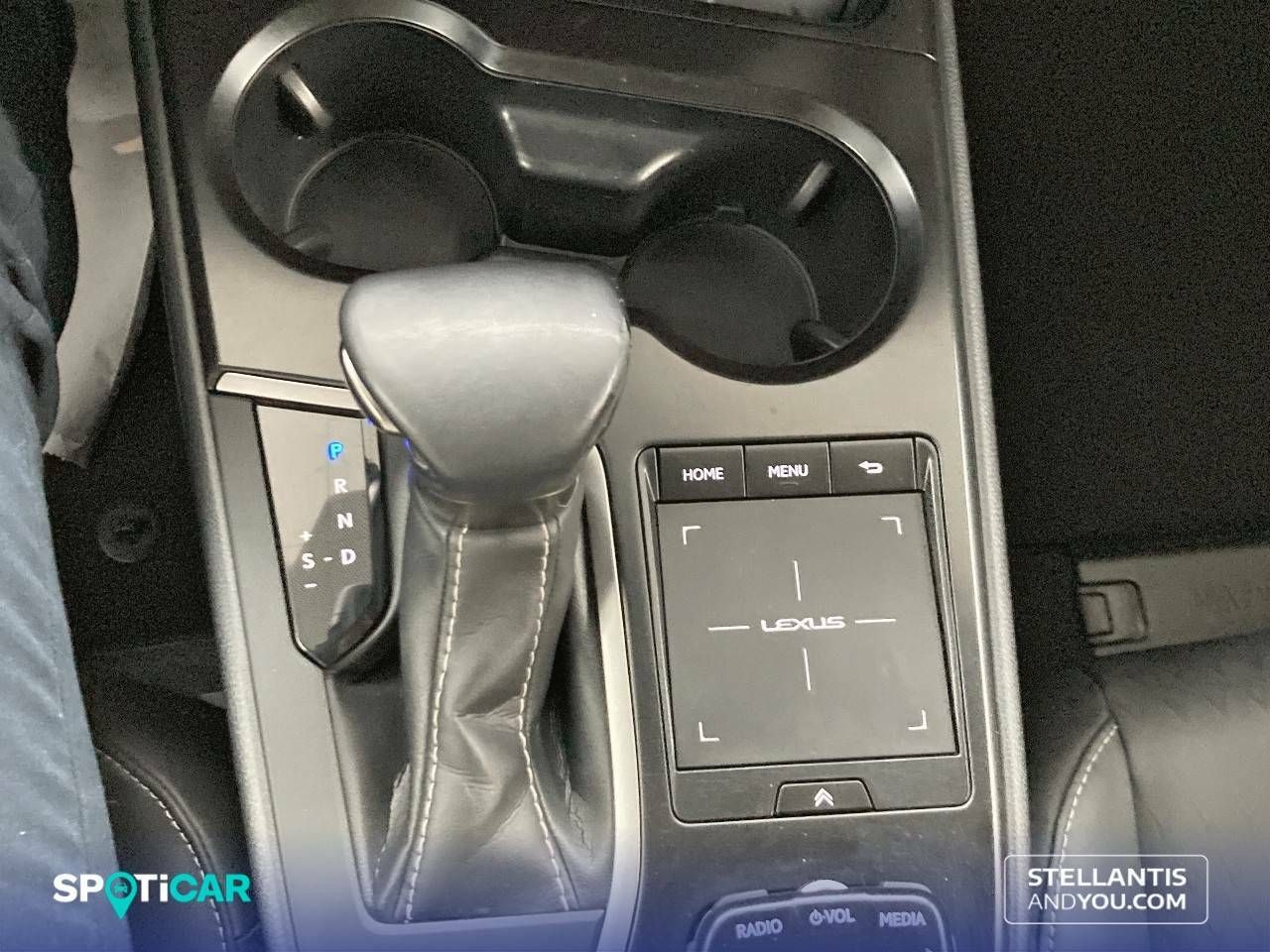 Foto Lexus UX 20